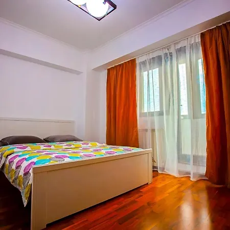 Unirii Square Apartment *
